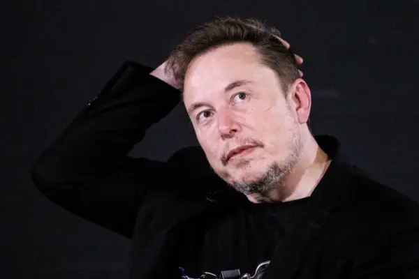 FT: Маск готовий дозволити Starlink для ударів по Росії, але передав питання Білому дому