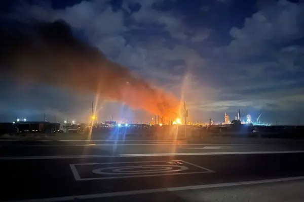 Ільський НПЗ уразили дроном FP-1: три установки пошкоджено, завод зупинився
