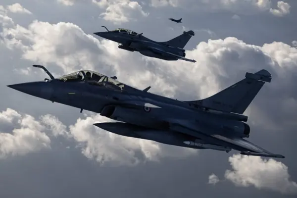 Після розмови з Макроном Зеленський назвав старт навчання на Rafale проривом для ПС
